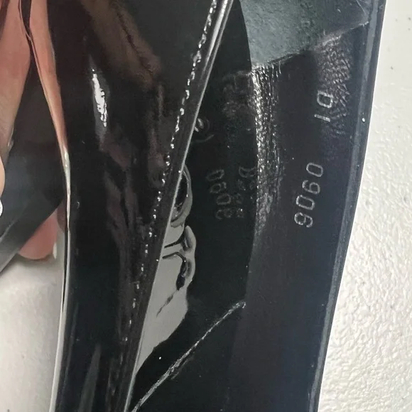 Christian Dior Patent Black Leather Pumps - Picture 14 of 17